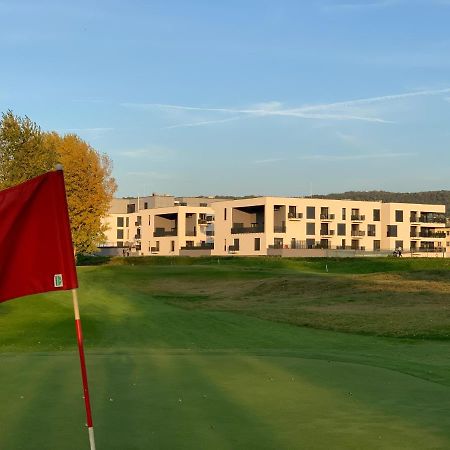 Greenbay Golf Apartments Trenčín Buitenkant foto