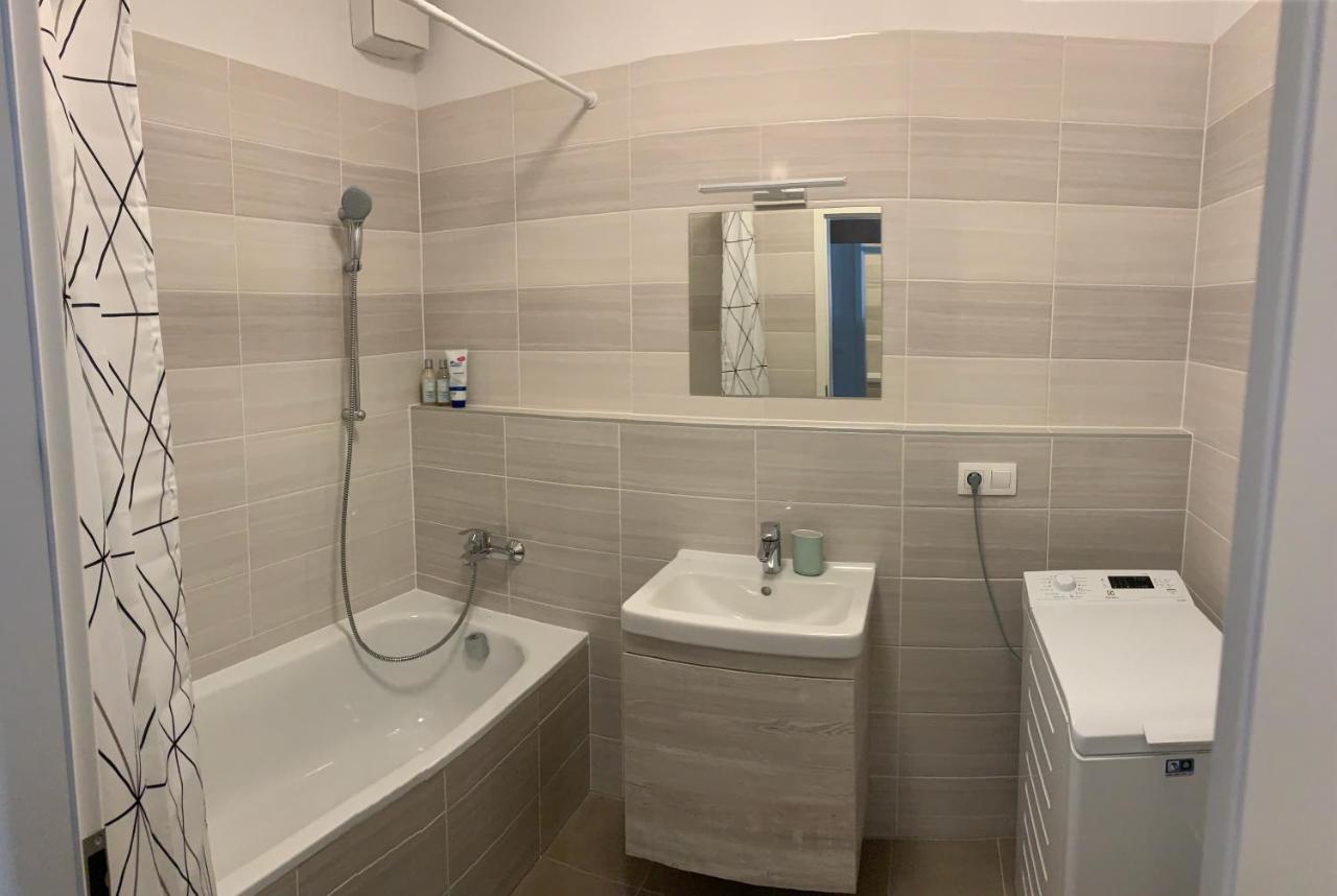 Greenbay Golf Apartments Trenčín Buitenkant foto