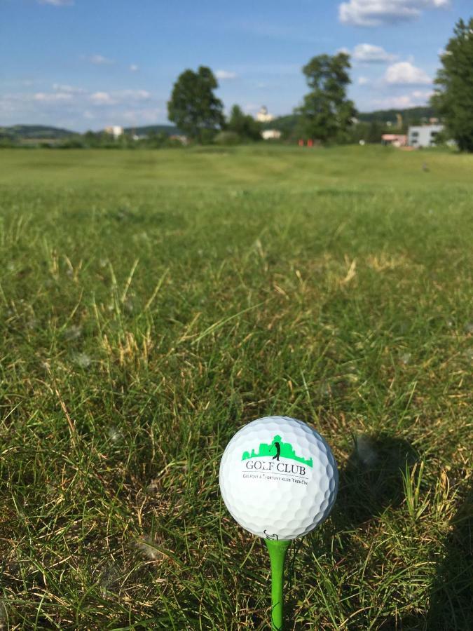 Greenbay Golf Apartments Trenčín Buitenkant foto