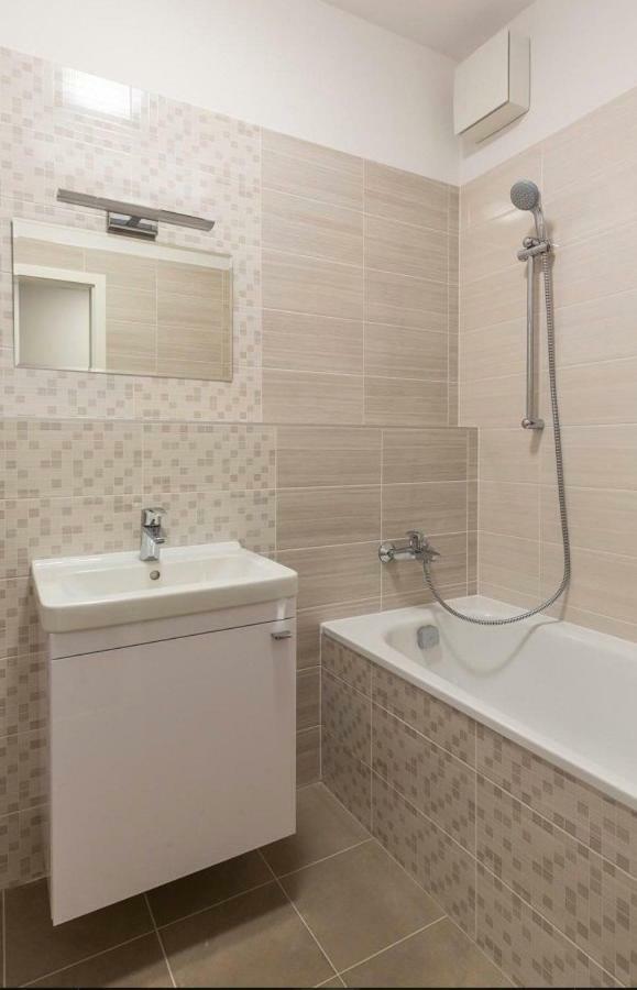 Greenbay Golf Apartments Trenčín Buitenkant foto