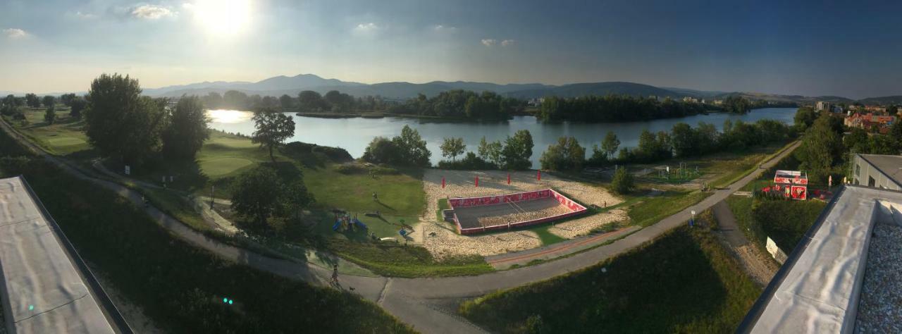 Greenbay Golf Apartments Trenčín Buitenkant foto