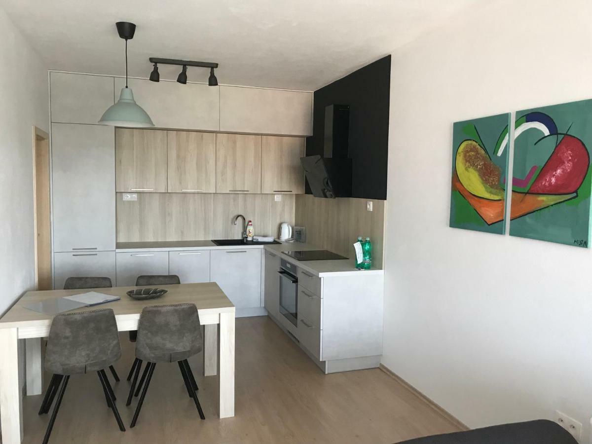 Greenbay Golf Apartments Trenčín Buitenkant foto
